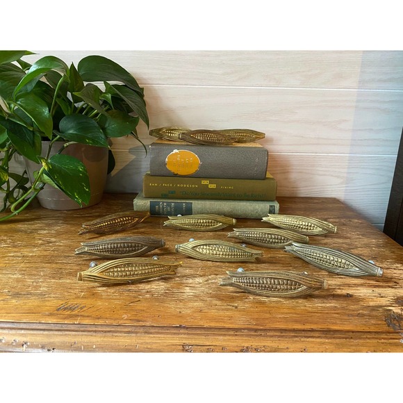 Large Vintage Brass Corn Drawer Pulls - Set of 4 - Picture 4 of 4